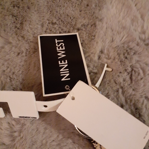 Belt - Picture 2 of 2